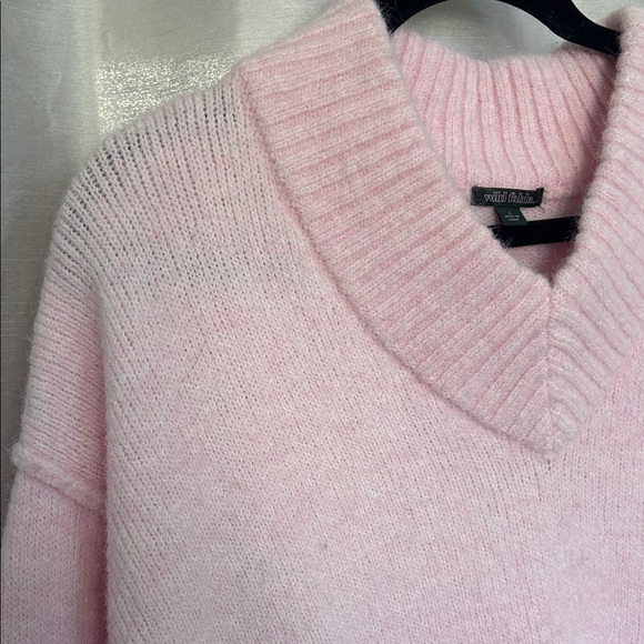 Wild Fable Pink V-Neck Sweater - Picture 3 of 7